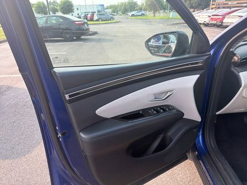 Used 2023 Hyundai Tucson Limited AWD/4WD image 11