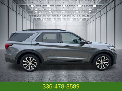 Used 2025 Ford Explorer ST-Line w/ Premium Package RWD image 6