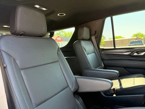 Used 2021 GMC Yukon Denali AWD/4WD image 37
