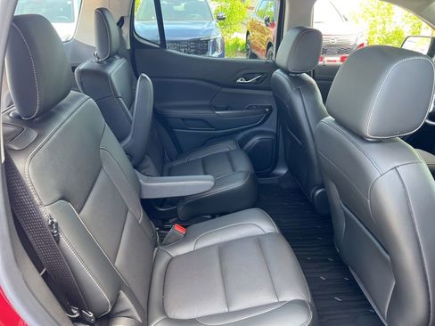 Used 2019 GMC Acadia SLT w/ Black Edition FWD image 14