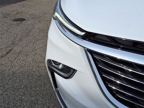 Certified 2024 Buick Enclave Essence image 28