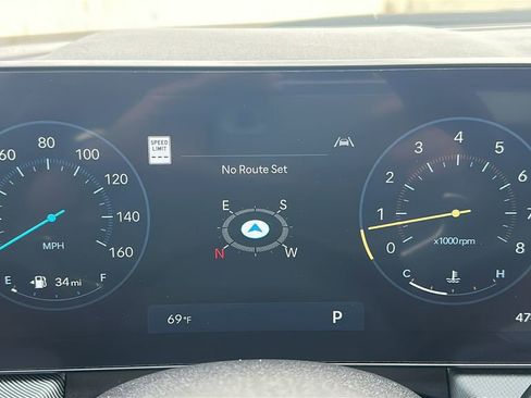 Used 2024 Hyundai Sonata SEL w/ Convenience Package image 2