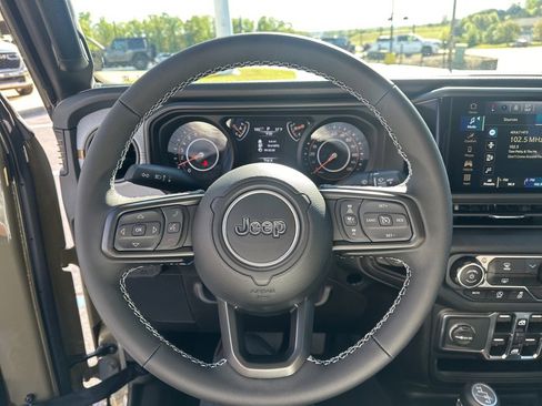 New 2025 Jeep Gladiator Sport image 44