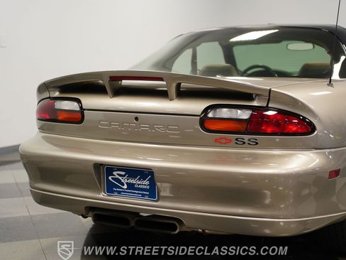 Used 2002 Chevrolet Camaro Z28 w/ SS Performance/Appearance Pkg RWD image 27