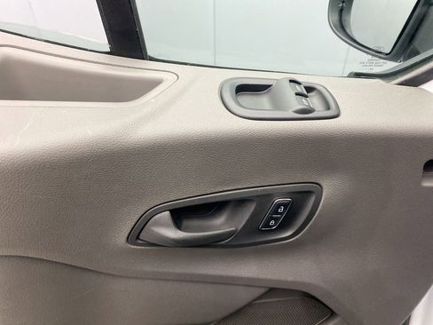 Used 2024 Ford Transit 250 148 High Roof RWD image 12
