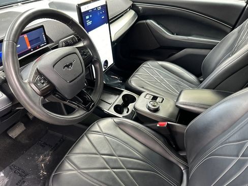 Used 2023 Ford Mustang Mach-E Select image 4