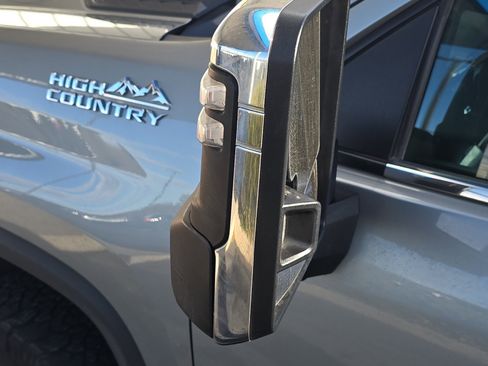 Used 2024 Chevrolet Silverado 3500 High Country w/ High Country Premium Package image 7