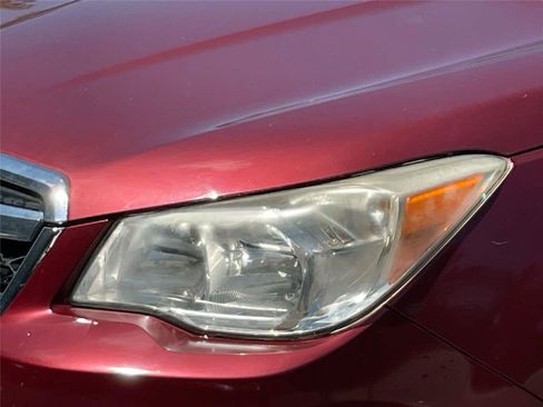 Used 2014 Subaru Forester 2.5i Premium AWD/4WD image 9