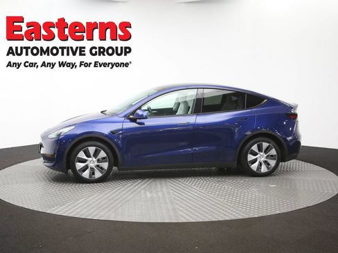 Used 2023 Tesla Model Y Long Range AWD/4WD image 55