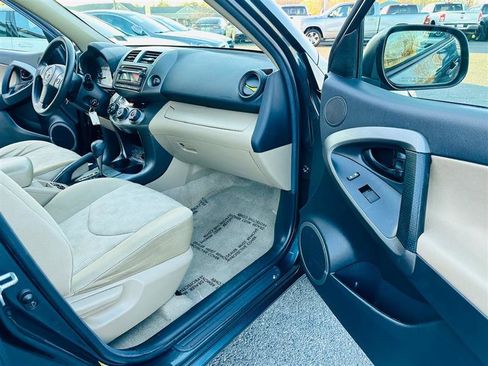 Used 2012 Toyota RAV4 4WD image 12