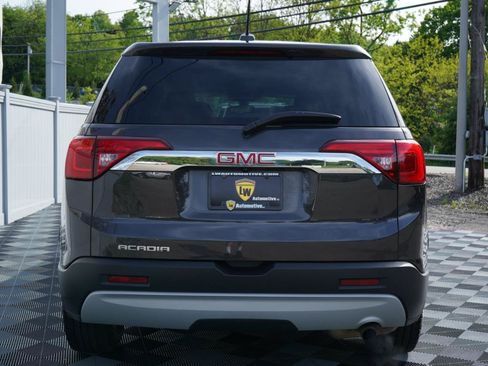 Used 2019 GMC Acadia SLE FWD image 8
