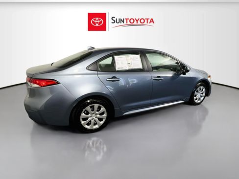 Used 2026 Toyota Corolla LE FWD image 4