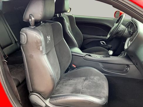 Used 2021 Dodge Challenger R/T Scat Pack RWD image 9