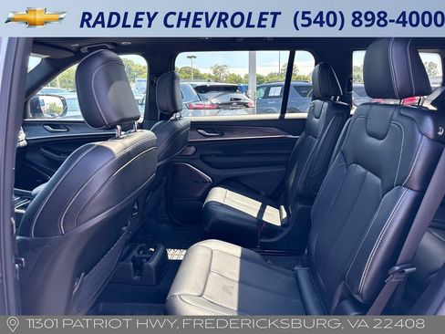 Used 2023 Jeep Grand Cherokee L Overland AWD/4WD image 12