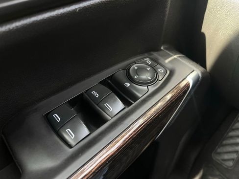 Used 2021 GMC Sierra 1500 SLE w/ X31 Off-Road Package AWD/4WD image 24