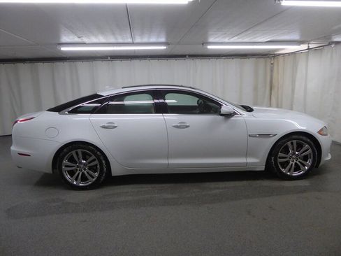Used 2013 Jaguar XJ AWD image 7