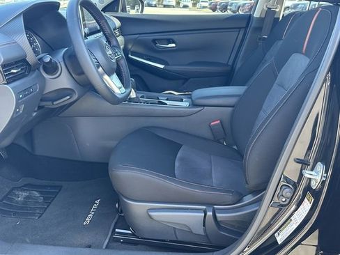 Certified 2025 Nissan Sentra SR w/ Midnight Edition FWD image 10