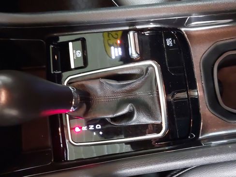 Used 2023 Jeep Compass Latitude w/ Convenience Group image 21