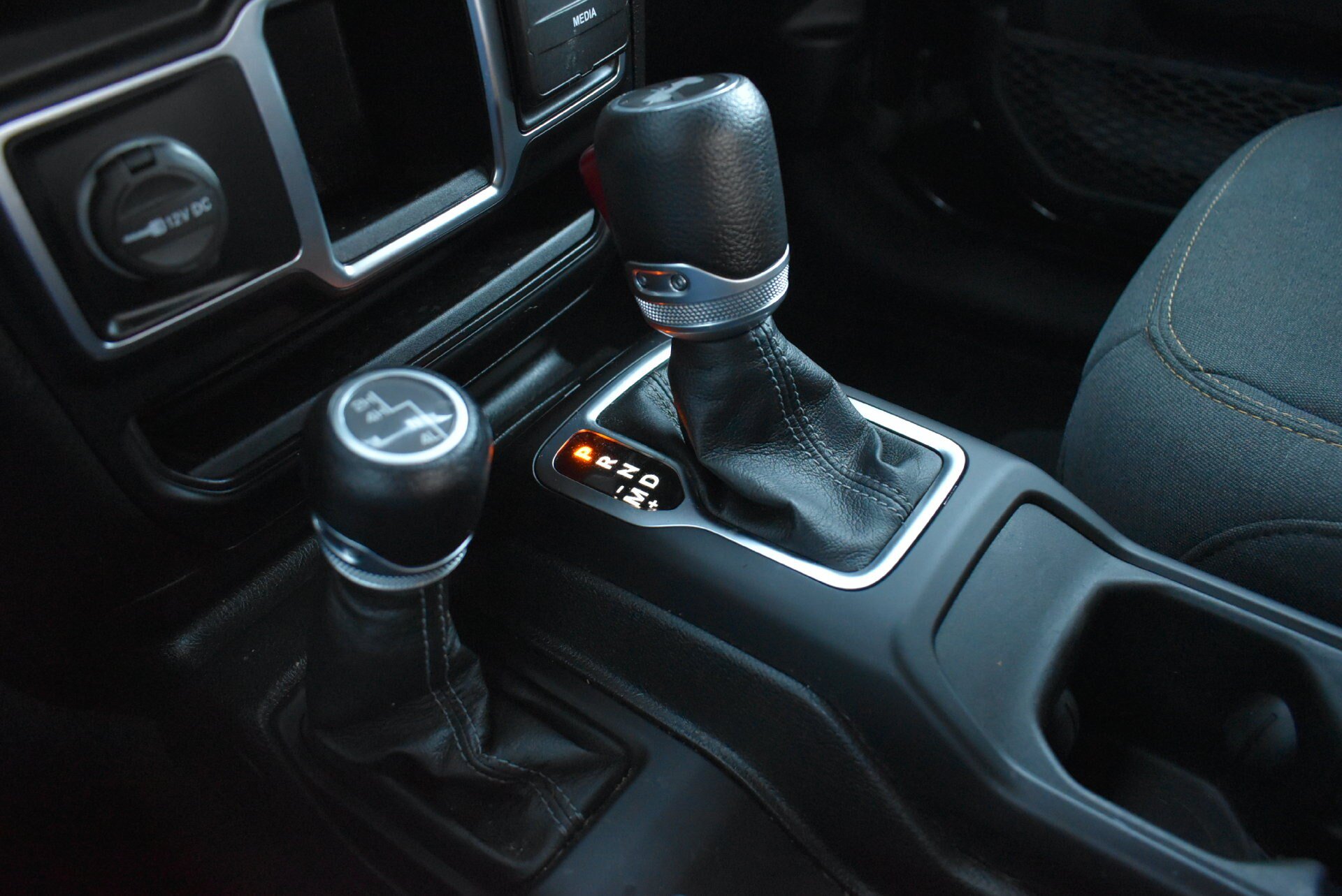 Used 2024 Jeep Wrangler Unlimited Sport AWD/4WD image 28