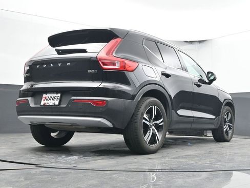 Used 2025 Volvo XC40 B5 Core AWD/4WD image 29