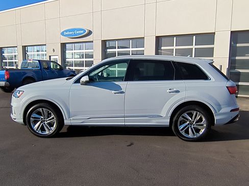 Used 2022 Audi Q7 Premium Plus image 10