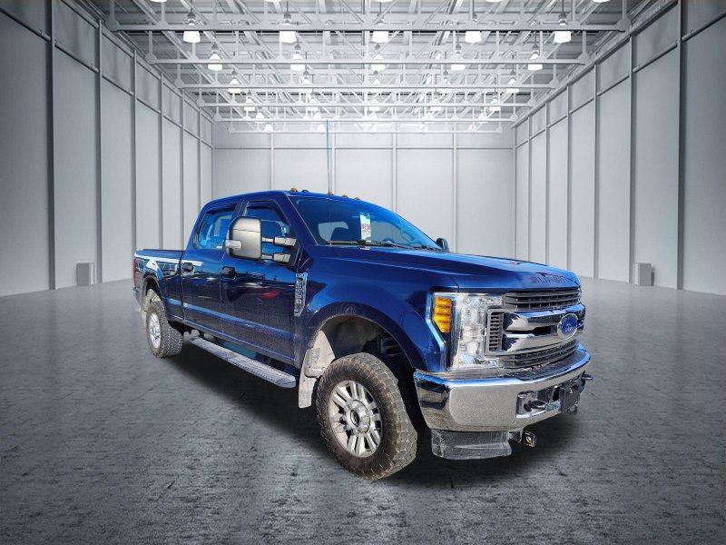 Used 2017 Ford F250 XL w/ STX Appearance Package AWD/4WD image 3