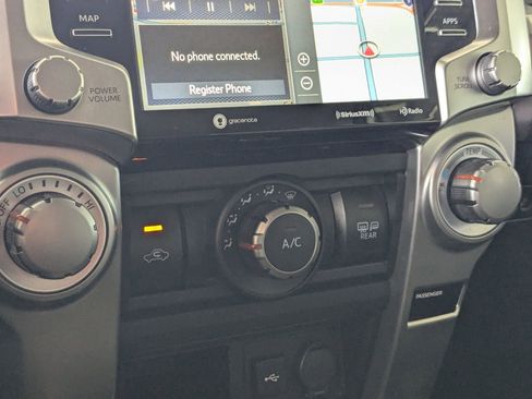 Used 2023 Toyota 4Runner SR5 Premium image 23