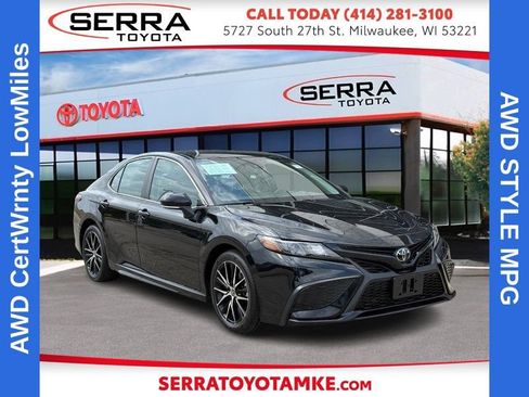 Used 2024 Toyota Camry SE AWD/4WD image 1