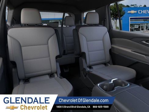 New 2026 Chevrolet Traverse LT image 17
