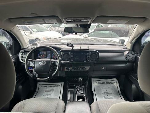 Used 2020 Toyota Tacoma SR AWD/4WD image 20
