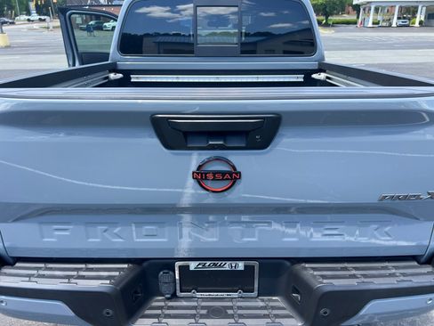 Used 2022 Nissan Frontier Pro-X RWD image 18
