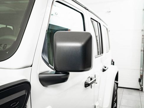 Used 2024 Jeep Wrangler Unlimited Sahara w/ Safety Group image 17