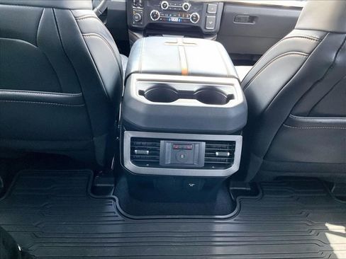 Used 2024 Ford F250 Platinum AWD/4WD image 25