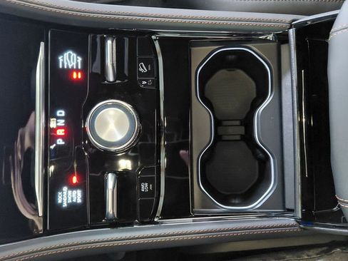 New 2026 Jeep Grand Cherokee L Summit AWD/4WD image 25
