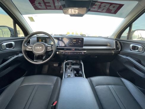 Used 2025 Kia Sorento S w/ Panoramic Sunroof Package image 31