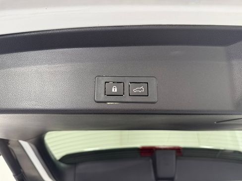 Used 2023 Subaru Ascent Touring image 48