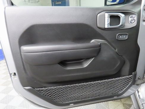 Used 2021 Jeep Gladiator Sport image 56