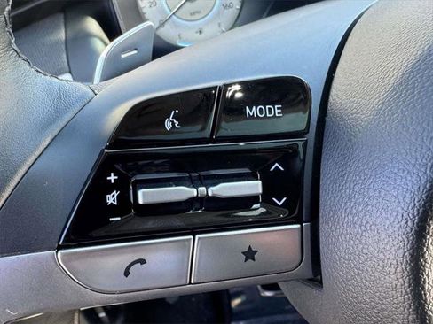 Used 2023 Hyundai Tucson Limited image 22