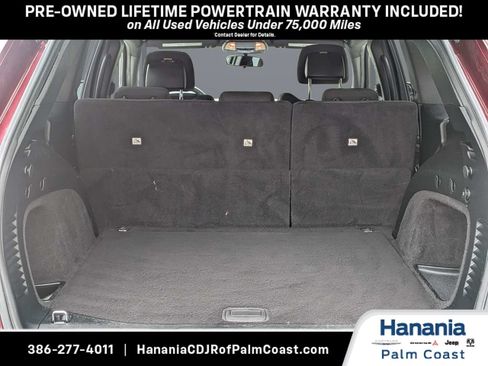 Used 2018 Jeep Grand Cherokee Laredo AWD/4WD image 13