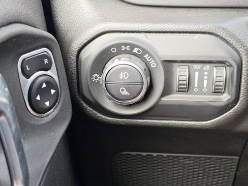 Used 2022 Jeep Gladiator Mojave w/ LED Lighting Group AWD/4WD image 14