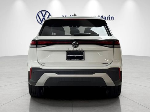 New 2026 Volkswagen Tiguan SE AWD/4WD image 4