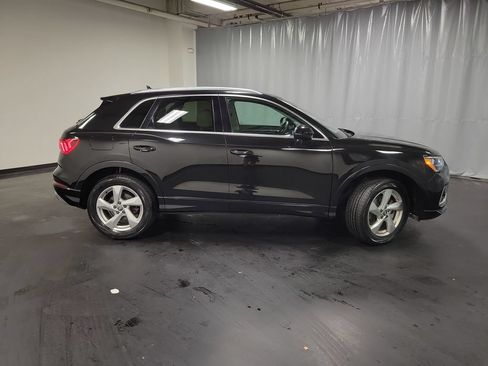 Used 2020 Audi Q3 2.0T Premium w/ Convenience Package AWD/4WD image 10