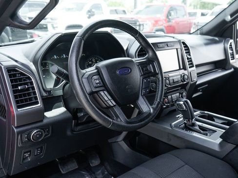 Used 2015 Ford F150 XLT RWD image 17