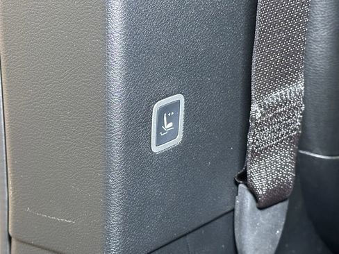 New 2026 Chrysler Pacifica Select image 25