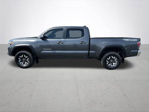 Certified 2021 Toyota Tacoma TRD Off-Road AWD/4WD image 10