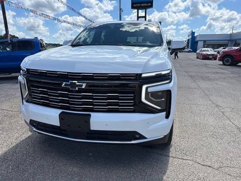 Used 2026 Chevrolet Tahoe High Country w/ Sun And Tow Package AWD/4WD image 4