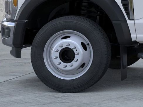 New 2025 Ford F550 2WD Regular Cab Super Duty image 19