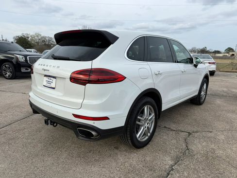 Used 2016 Porsche Cayenne Sport Utility 4D image 5