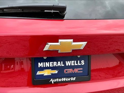 New 2026 Chevrolet Trax LS w/ LS Convenience Package FWD image 8