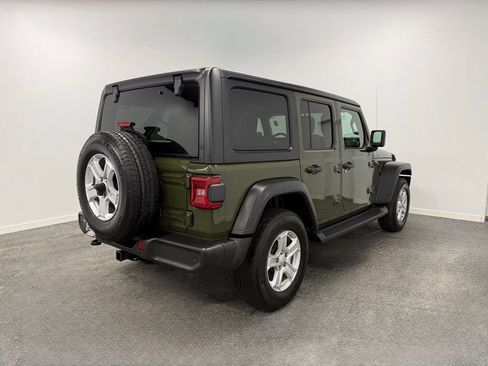 Used 2021 Jeep Wrangler Unlimited Sport image 9